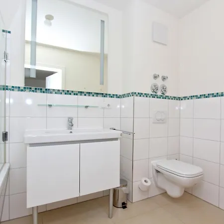 Apartamento Strandnahe Mit Terrasse, Gratis Nutzung Vom Ahoi Erlebnisbad Und Sauna In Sellin - Rex Rugia 28-1 *