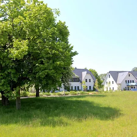 Apartment Strandnahe Rex Rugia: Terrace & Ahoi Access Lobbe