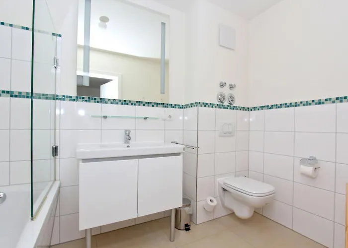 Апартаменты Strandnahe Mit Terrasse, Gratis Nutzung Vom Ahoi Erlebnisbad Und Sauna In Sellin - Rex Rugia 28-1 *