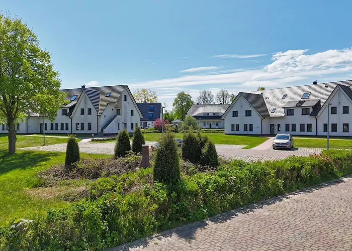 Strandnahe Mit Terrasse, Gratis Nutzung Vom Ahoi Erlebnisbad Und Sauna In Sellin - Rex Rugia 28-1 * Лоббе